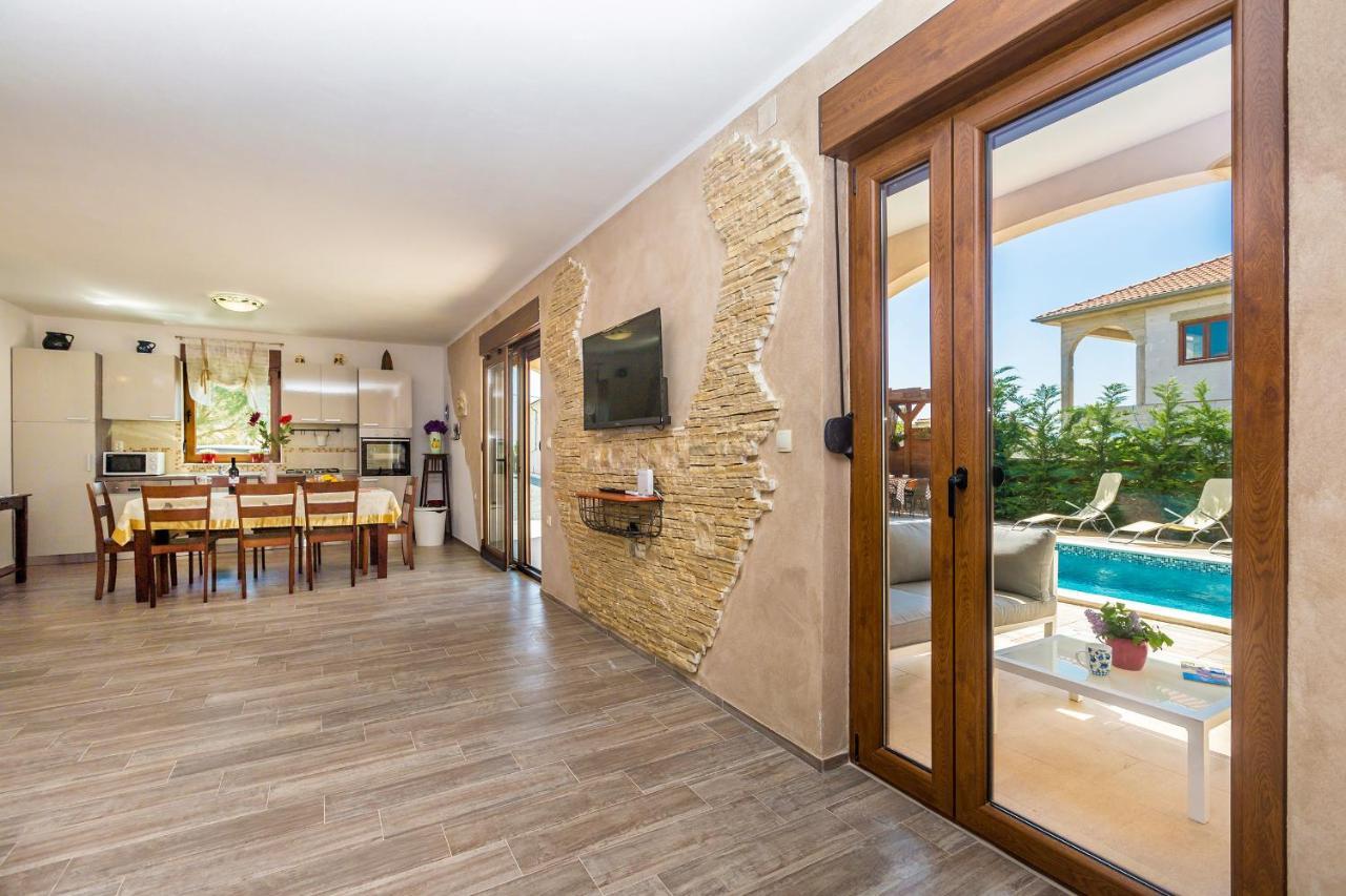 Villa Dijana East Linardići Eksteriør billede