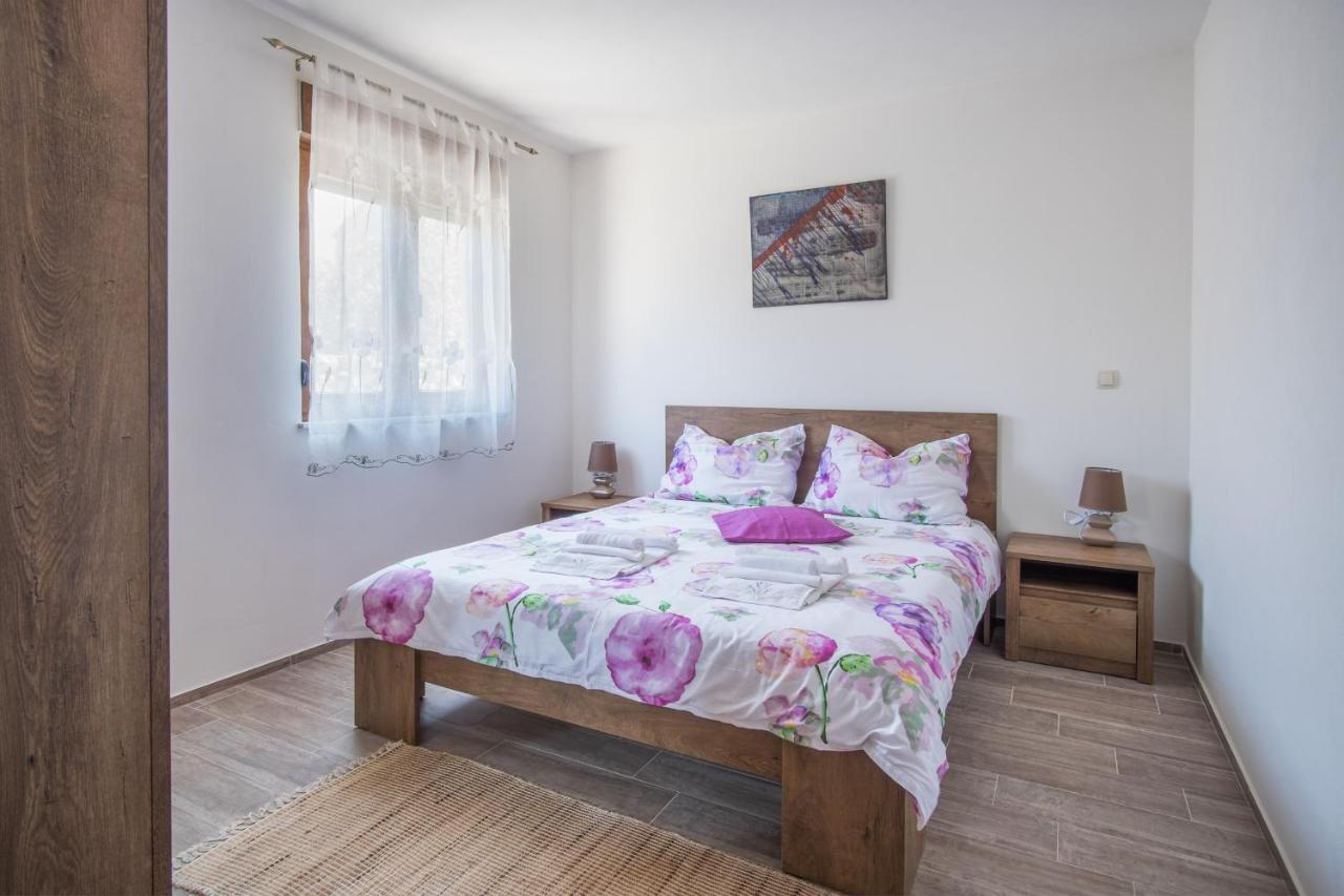 Villa Dijana East Linardići Eksteriør billede
